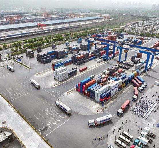 China Launches First Cross-Country H2 Truck Route
